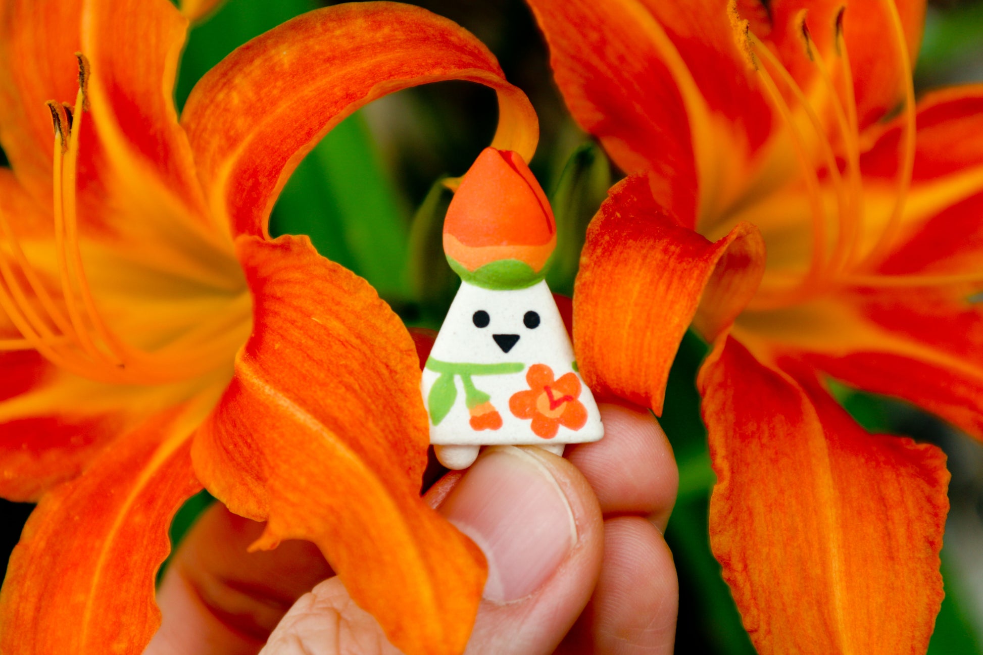 Orange Flower Bud Teeyo